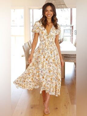 Fortunate One | Dresses | Leora Midi Dress Green | Poshmark Fortunate One | Dresses | Leora Midi Dress Green | Poshmark